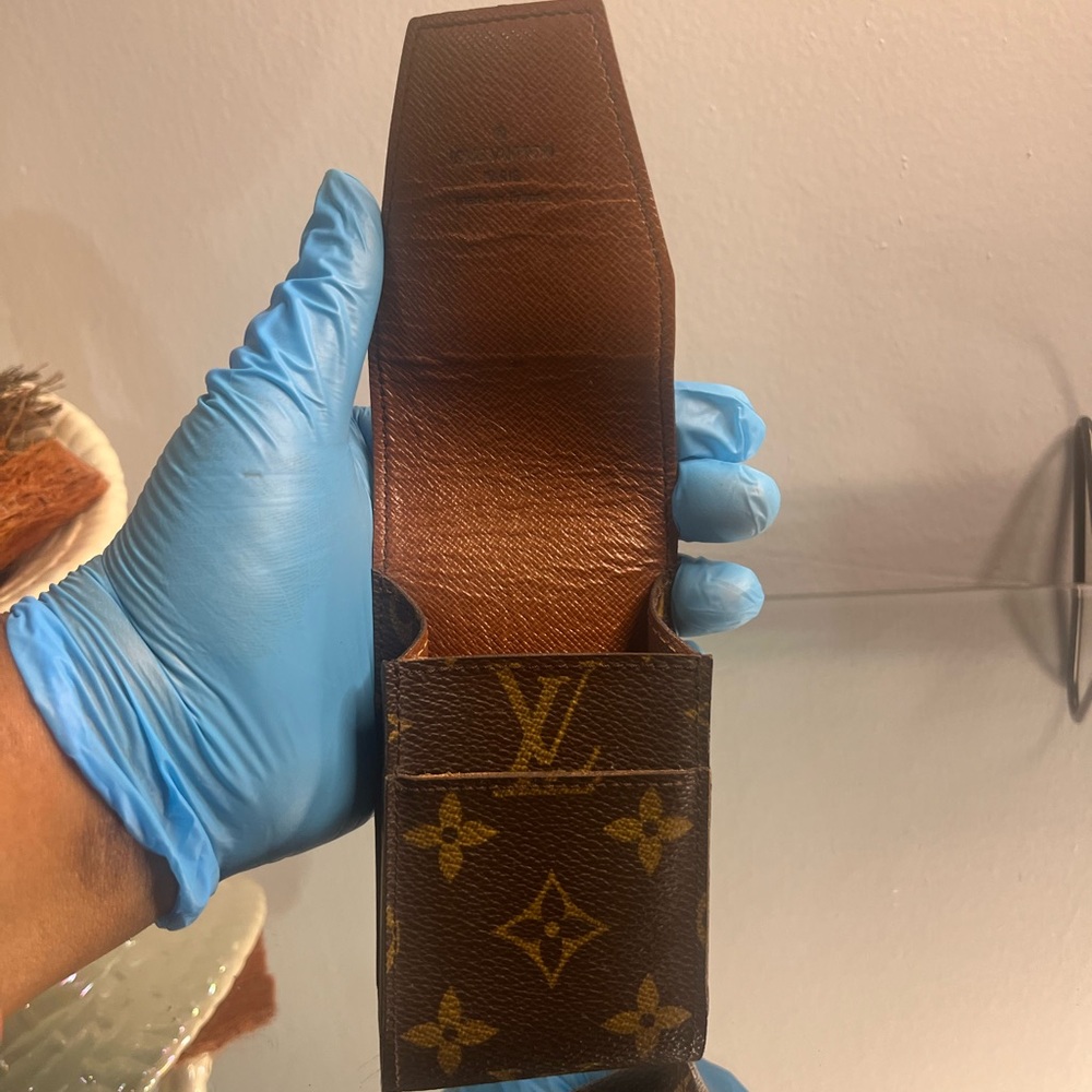 Authentic Louis Vuitton Monogram canvas  cigarette case looks new scratch - Picture 5 of 10